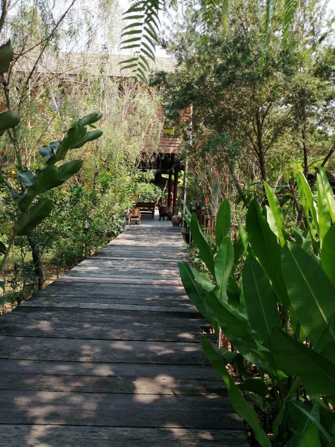 Rustic​ Charm​ Suphan​ Ban Tha Pong Exterior photo